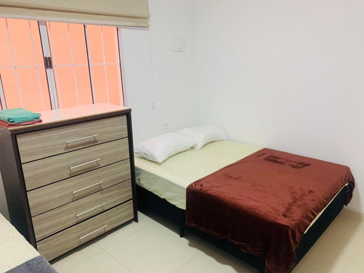 Aconchegante Com 01 No Tremembe-sp *